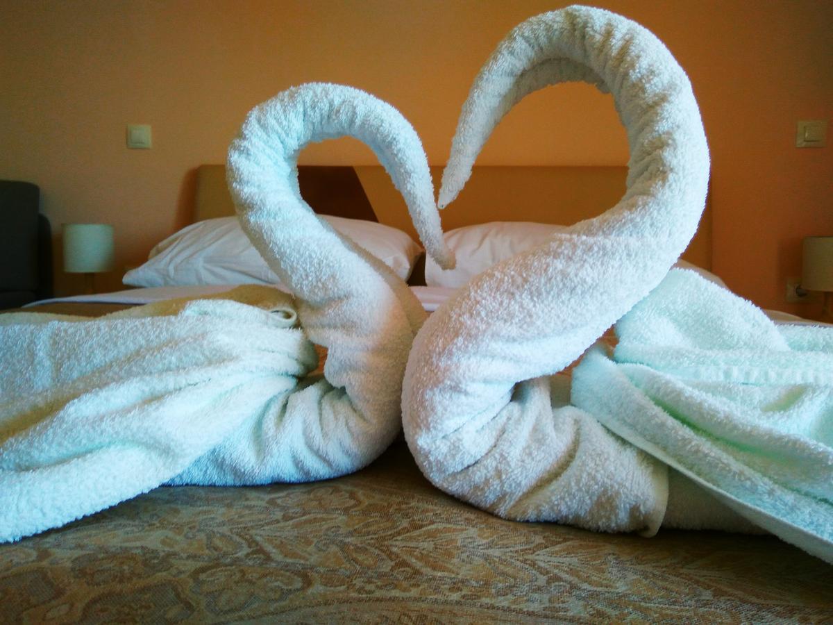 ApartHotel Viola Pjescana Uvala Esterno foto